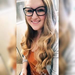 Meet your Posher, Lorrie